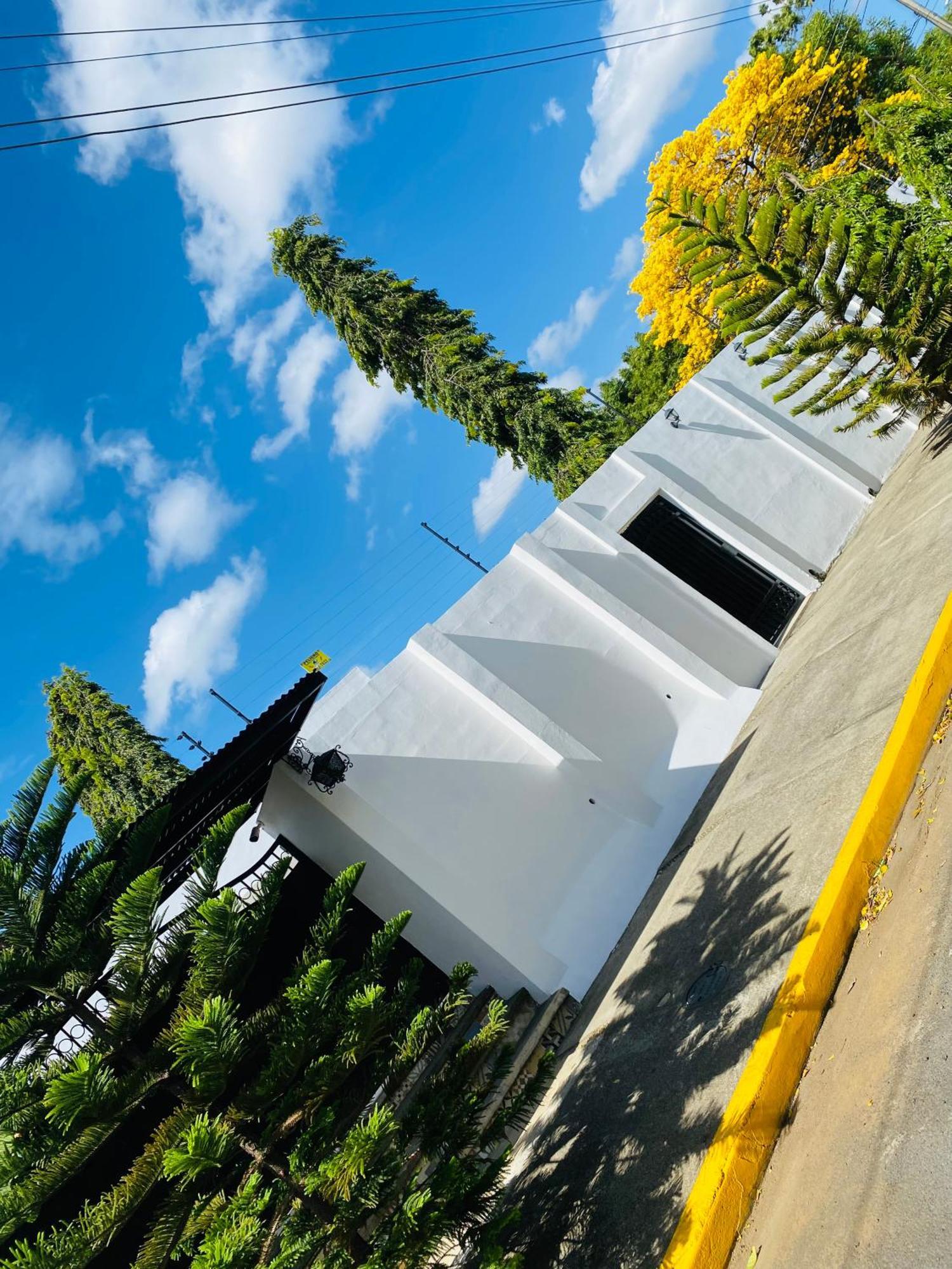 マナグア Casa San Juan Bed & Breakfast エクステリア 写真