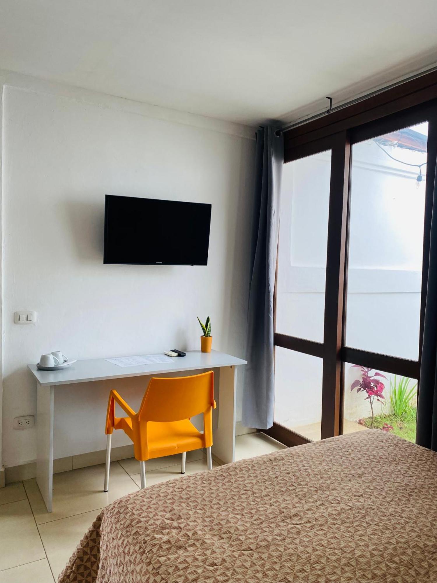マナグア Casa San Juan Bed & Breakfast エクステリア 写真